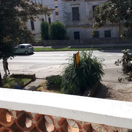 Διαμέρισμα Apartman 